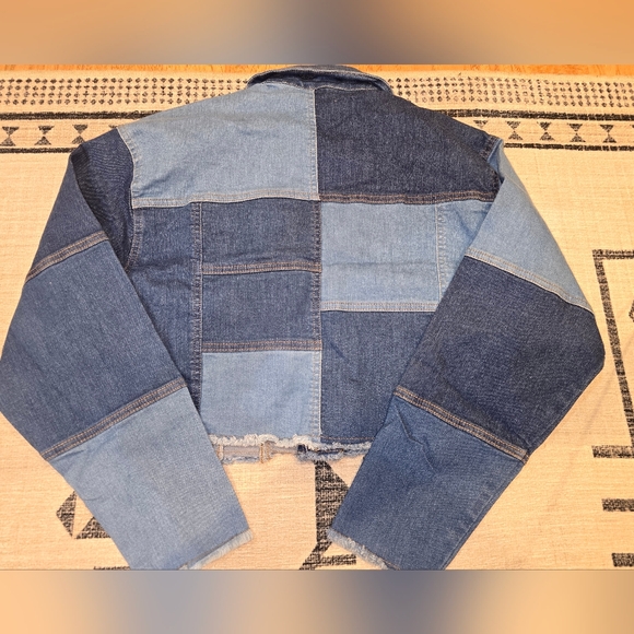 LABIJOU Mulri-tone Patch Crop Raw Hem Denim Jacket Small Boutique NWT - Picture 5 of 13